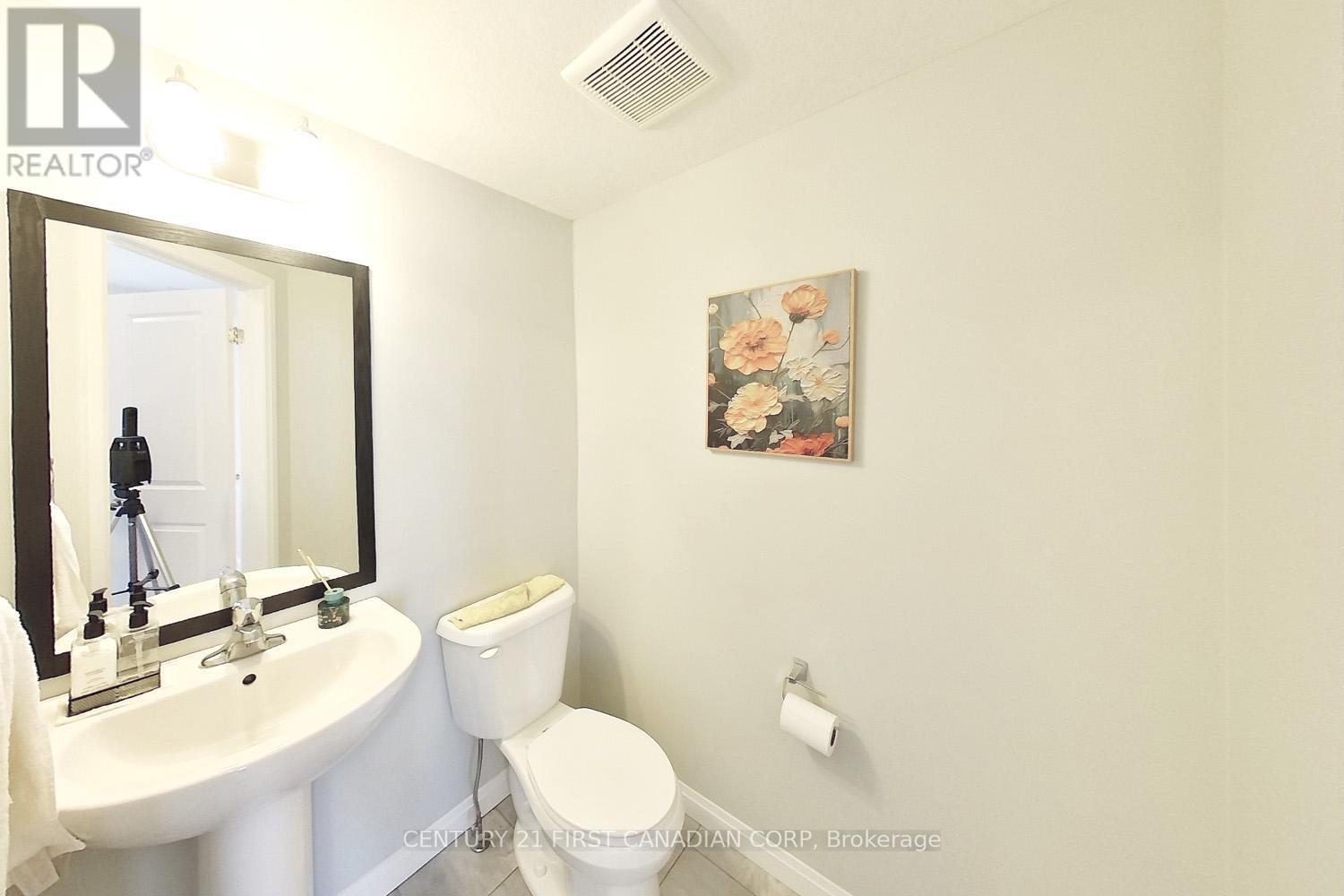 39 - 2031 Pennyroyal Street, London North, Ontario  N5X 0L7 - Photo 9 - X12851060