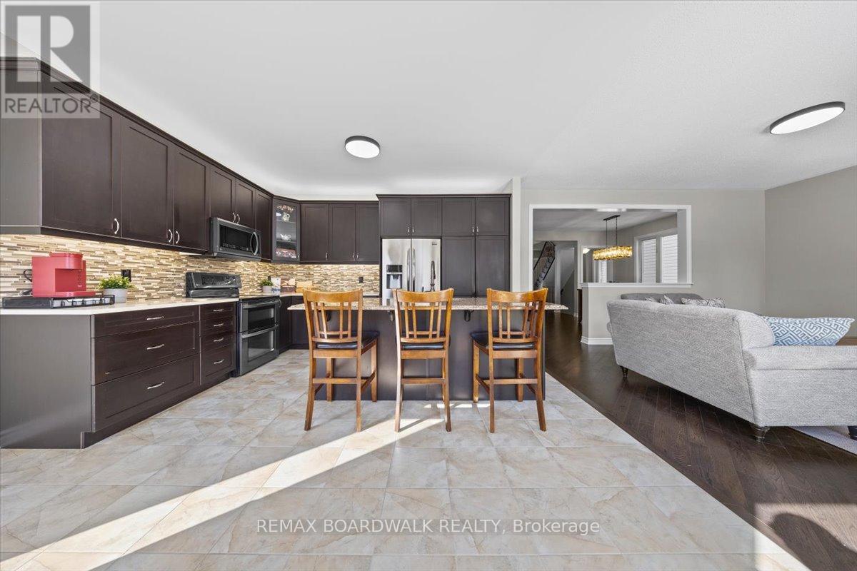 130 Pinelock Street, Ottawa, Ontario  K2M 0L5 - Photo 17 - X12851000