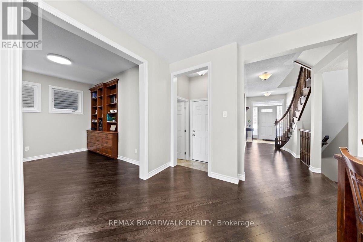 130 Pinelock Street, Ottawa, Ontario  K2M 0L5 - Photo 6 - X12851000