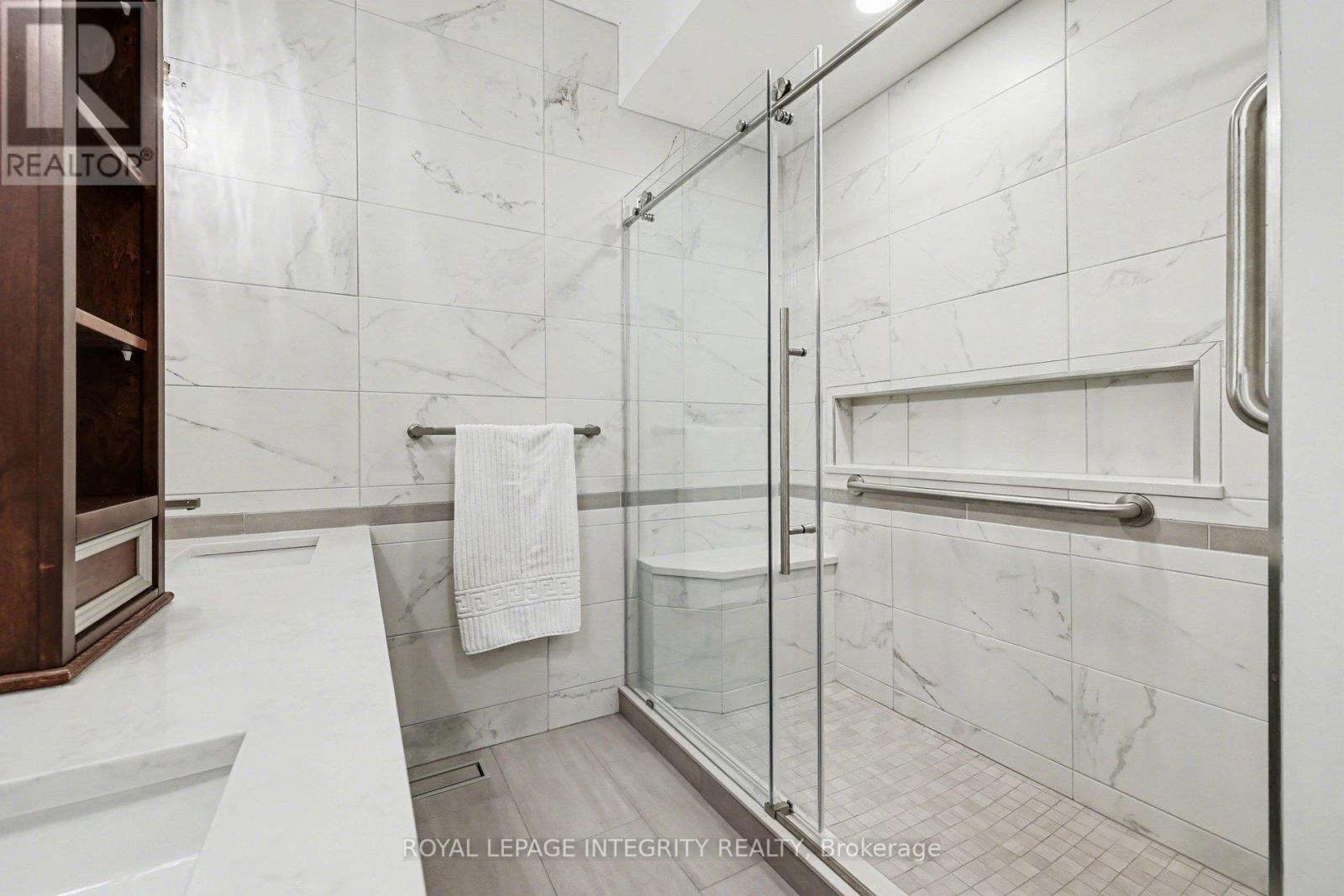 15 Marsh Sparrow Private, Ottawa, Ontario  K2K 3P1 - Photo 27 - X12851006