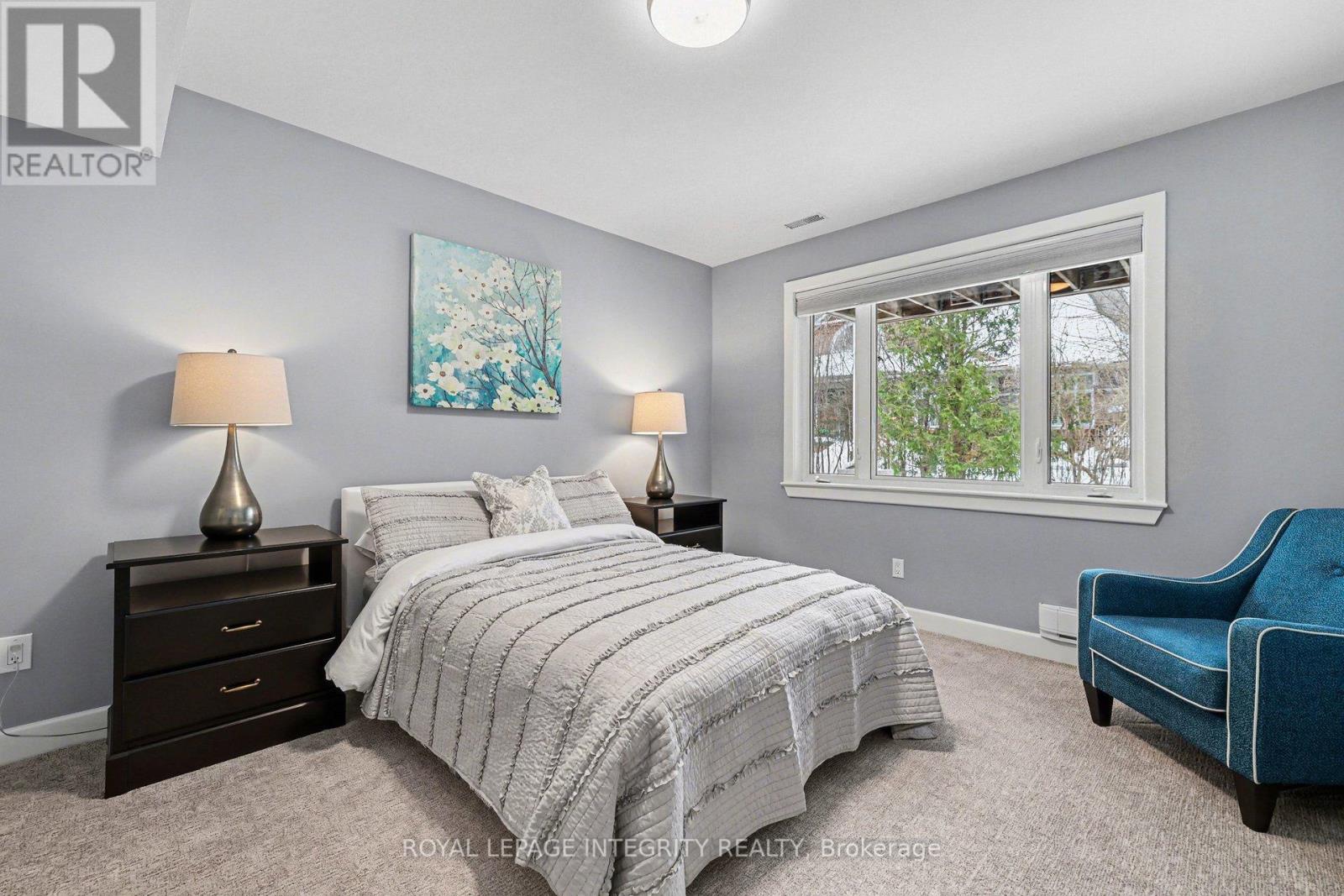 15 Marsh Sparrow Private, Ottawa, Ontario  K2K 3P1 - Photo 38 - X12851006