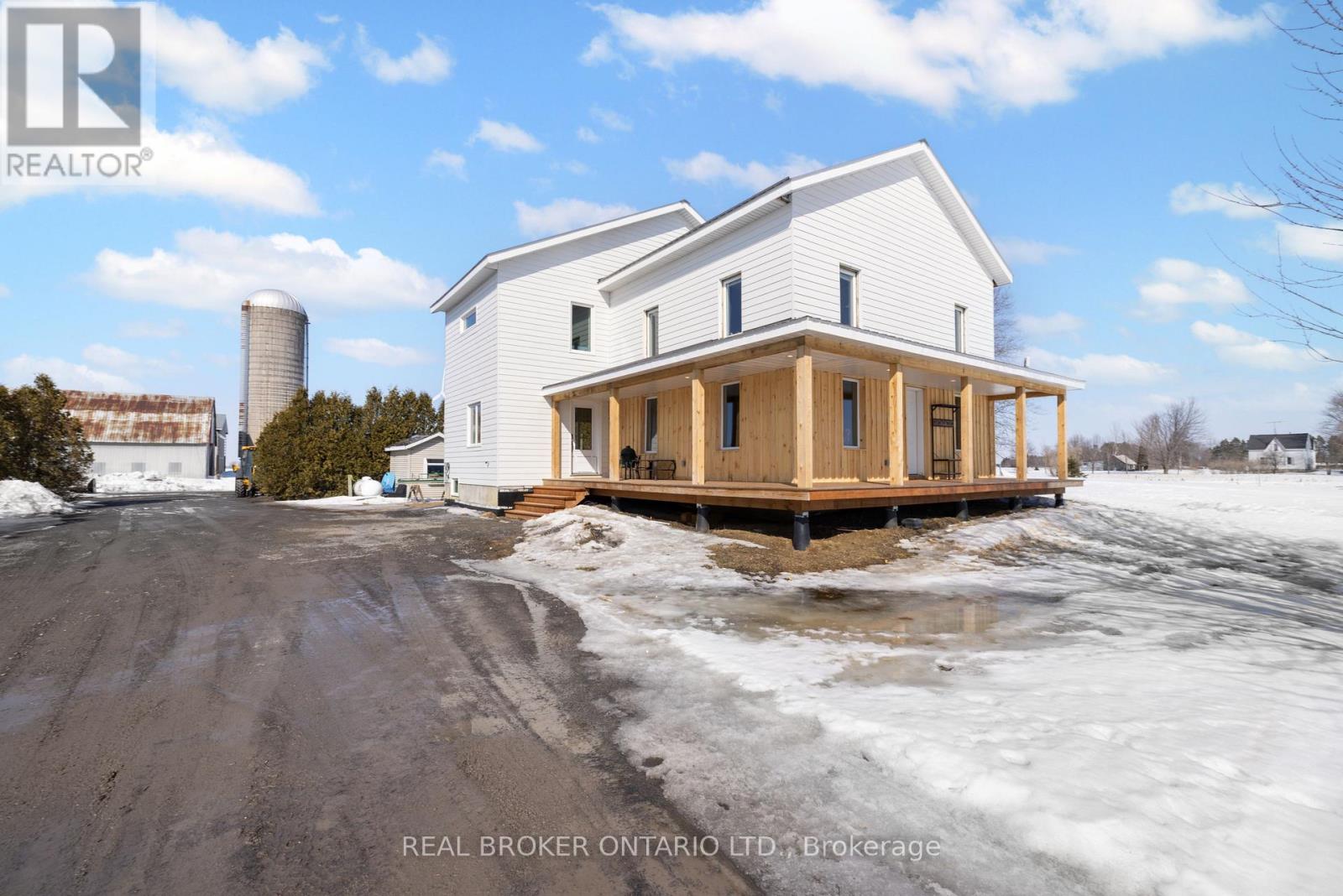 10969 Gilmour Road, South Dundas, Ontario  K0C 1C0 - Photo 3 - X12851022