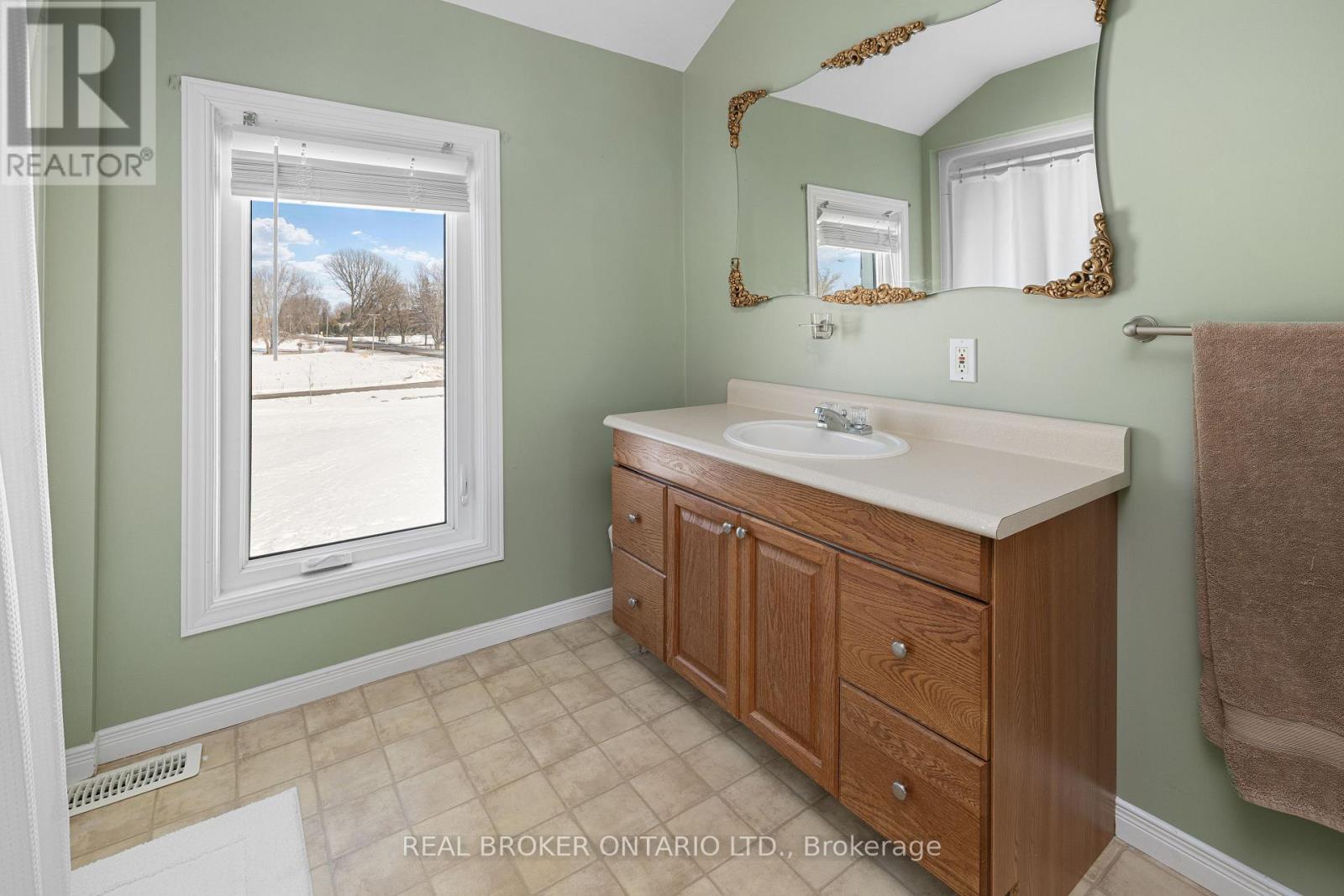 10969 Gilmour Road, South Dundas, Ontario  K0C 1C0 - Photo 31 - X12851022