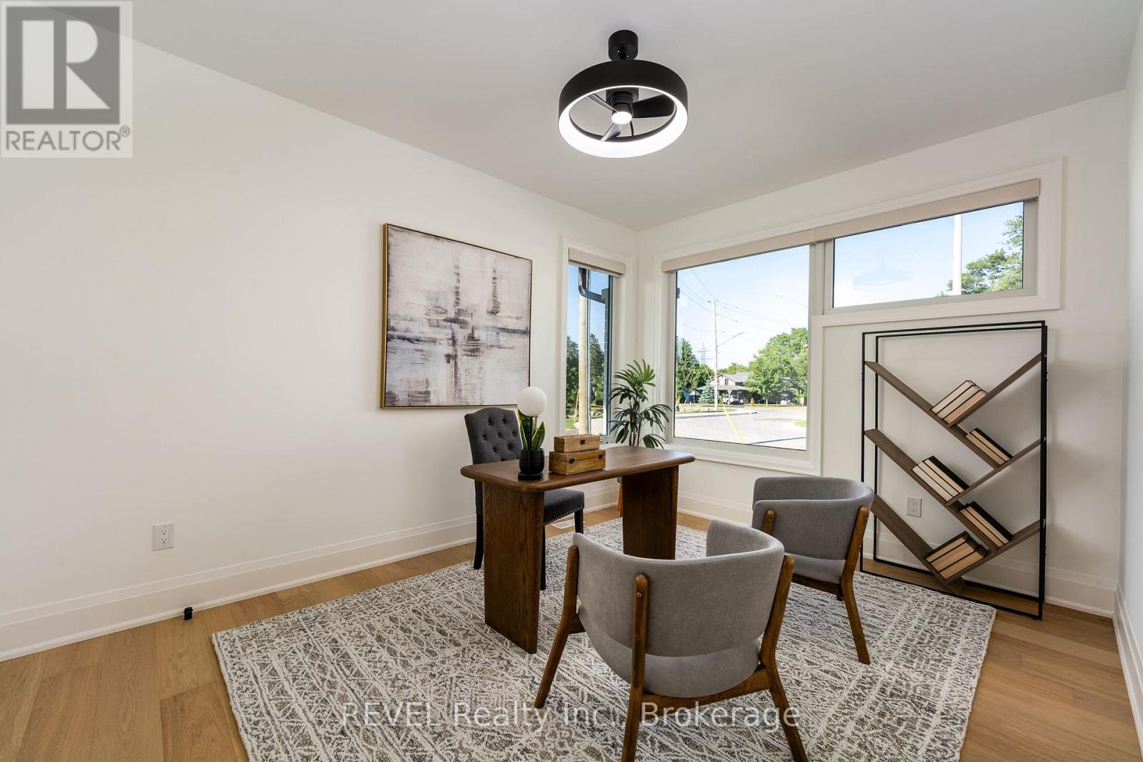 39 Anchor Road, Thorold, Ontario  L0S 1A0 - Photo 2 - X12850996