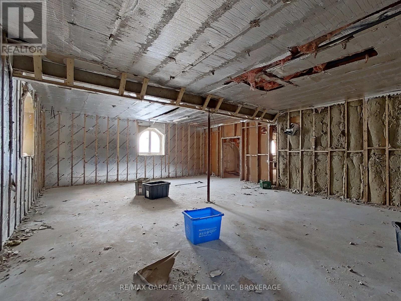 1894 Townline Road, Fort Erie, Ontario  L0S 1S0 - Photo 11 - X12851064