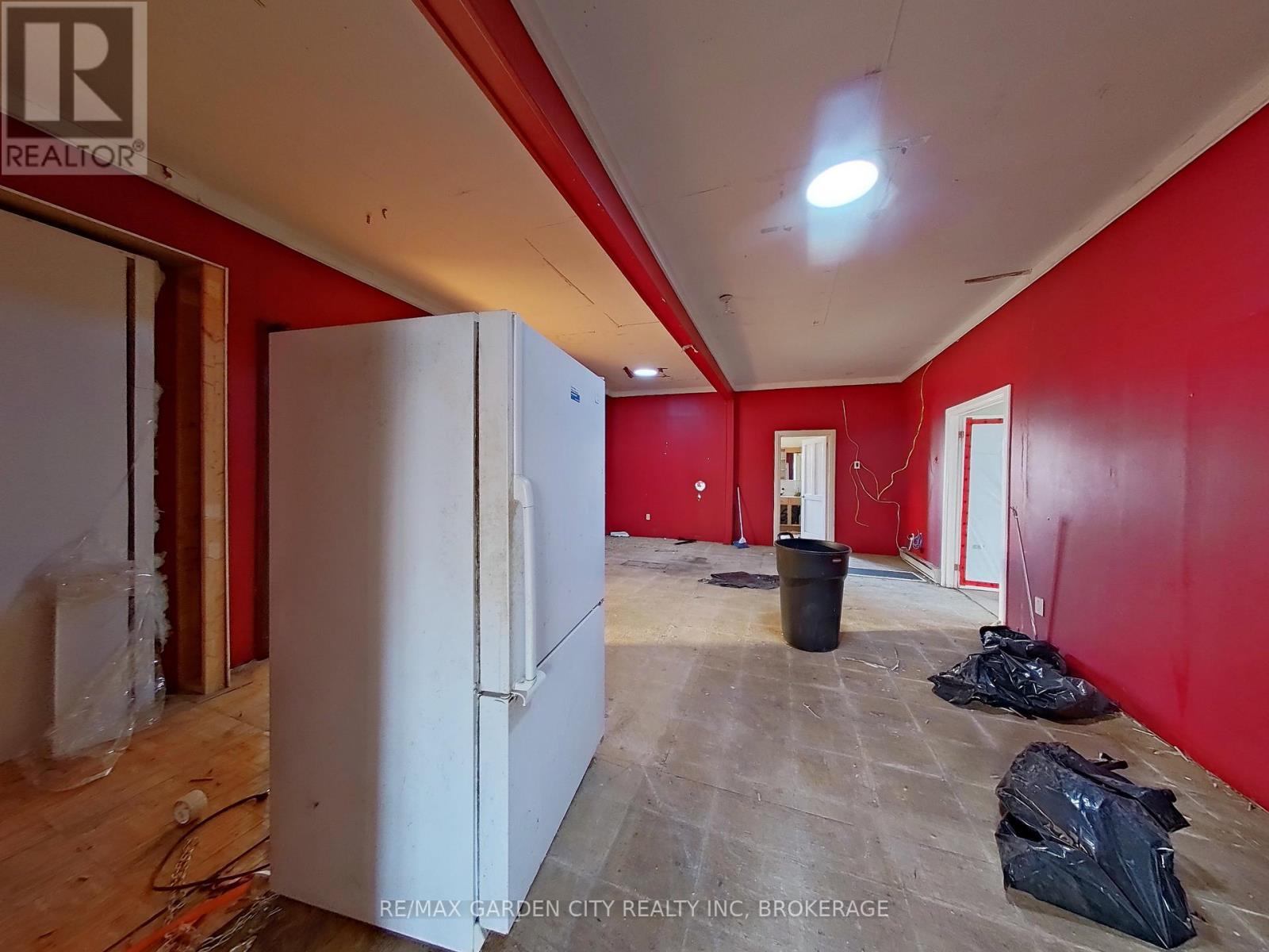 1894 Townline Road, Fort Erie, Ontario  L0S 1S0 - Photo 16 - X12851064