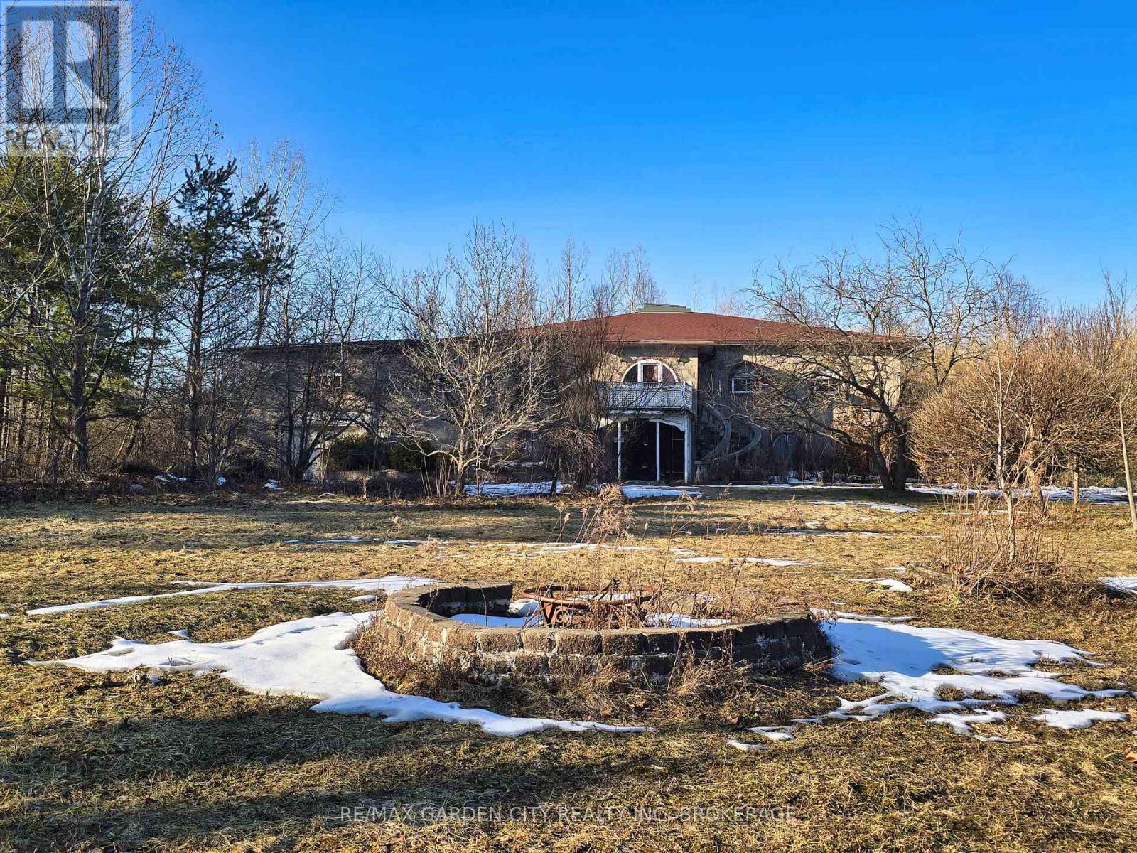 1894 Townline Road, Fort Erie, Ontario  L0S 1S0 - Photo 2 - X12851064