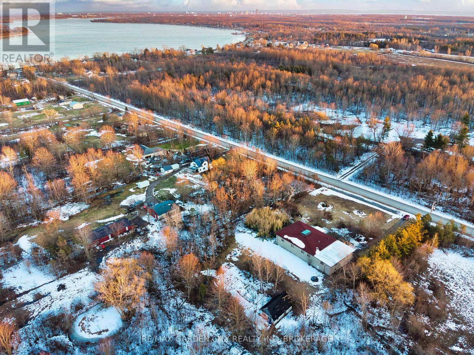 1894 Townline Road, Fort Erie, Ontario  L0S 1S0 - Photo 28 - X12851064