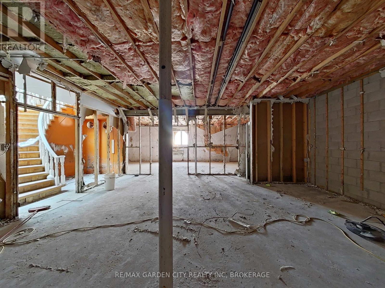 1894 Townline Road, Fort Erie, Ontario  L0S 1S0 - Photo 8 - X12851064