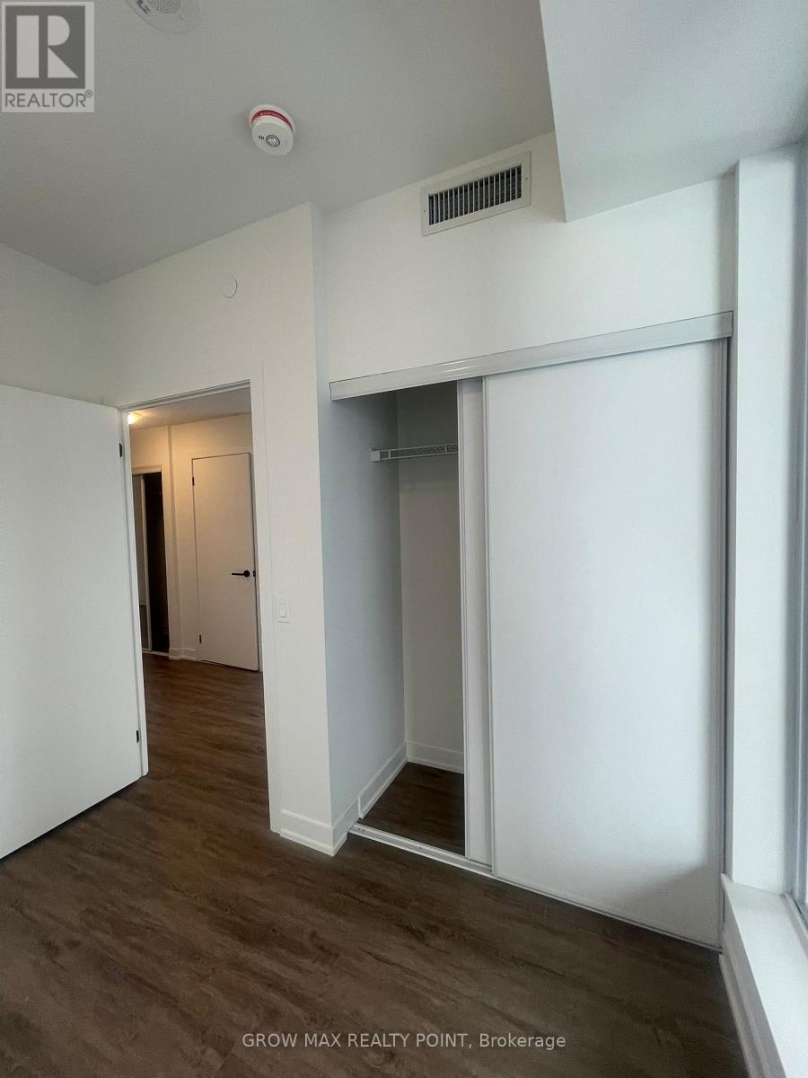 1605 - 1 Quarrington Lane, Toronto, Ontario  M3C 0S4 - Photo 12 - C12848792