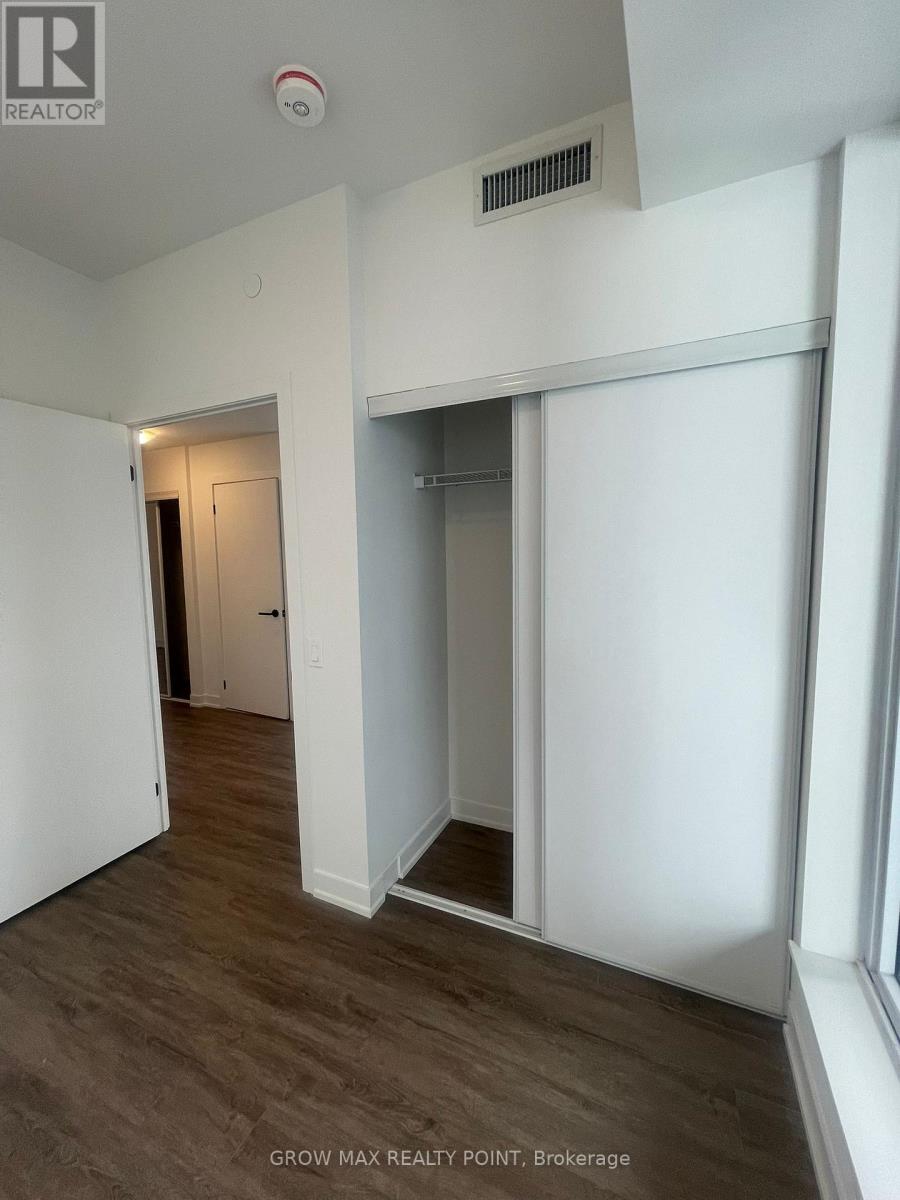 1605 - 1 Quarrington Lane, Toronto, Ontario  M3C 0S4 - Photo 9 - C12848792