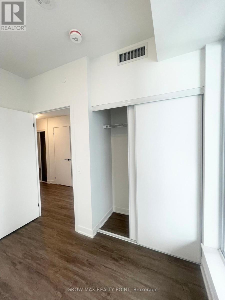 1605 - 1 Quarrington Lane, Toronto, Ontario  M3C 0S4 - Photo 7 - C12848792