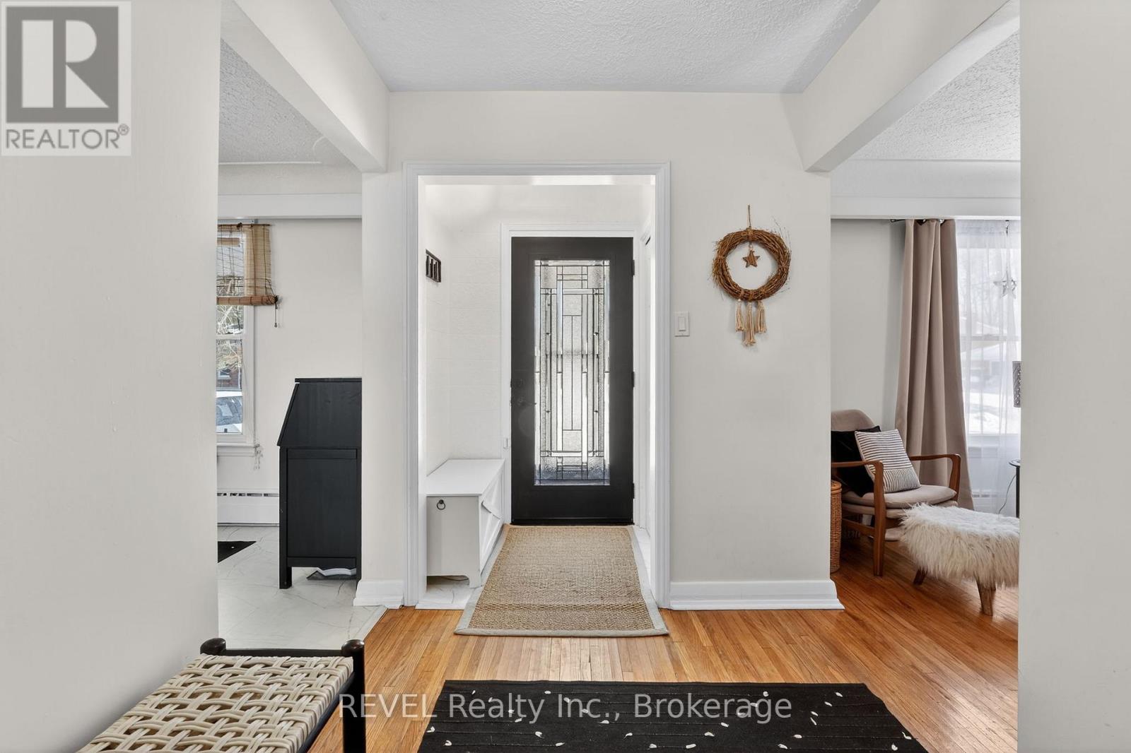 10 Laughlin Place, Welland (Prince Charles), Ontario  L3C 4E2 - Photo 14 - X12764832