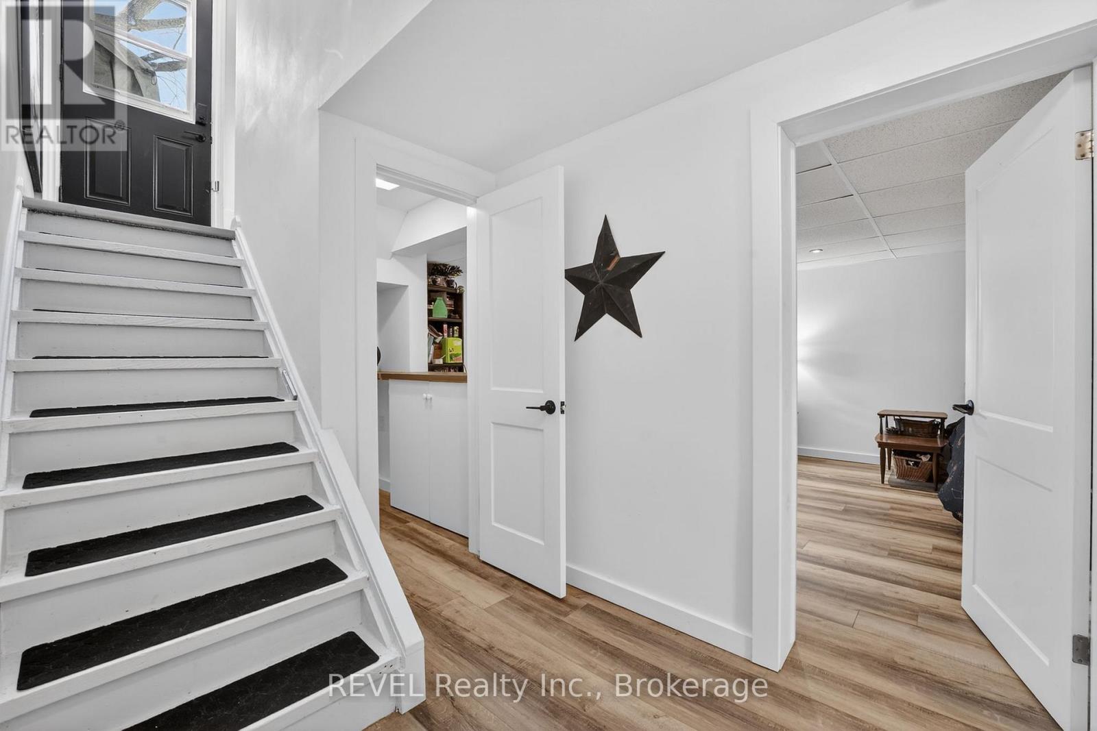 10 Laughlin Place, Welland (Prince Charles), Ontario  L3C 4E2 - Photo 33 - X12764832