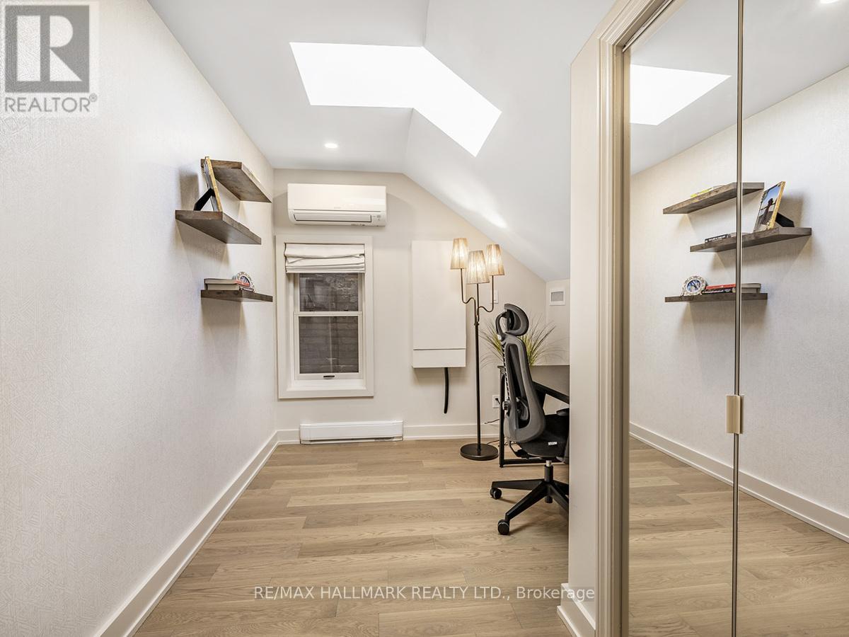 40 Fuller Avenue, Toronto, Ontario  M6R 2C3 - Photo 28 - W12837370