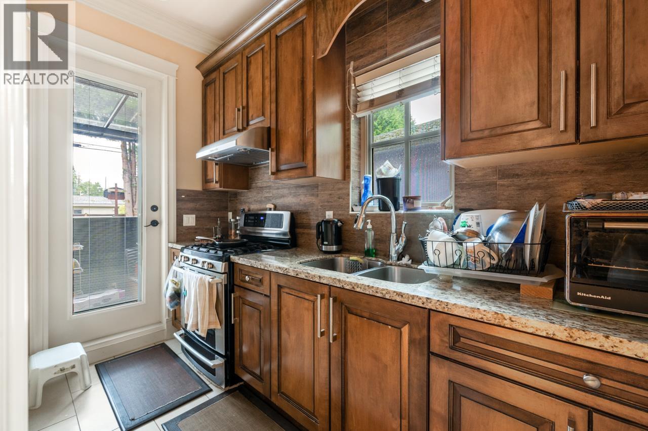 7130 Granville Street, Vancouver, British Columbia  V6P 4X8 - Photo 10 - R3096623