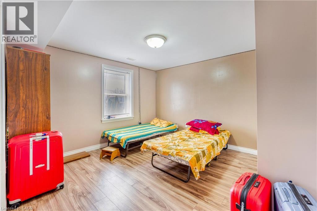 794 London Road, Sarnia, Ontario  N7T 4Y1 - Photo 24 - 40809981