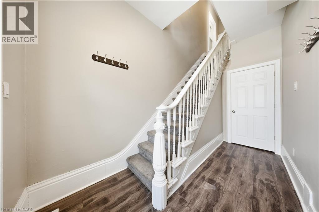 129 West Street, Brantford, Ontario  N3T 3G2 - Photo 9 - 40809895