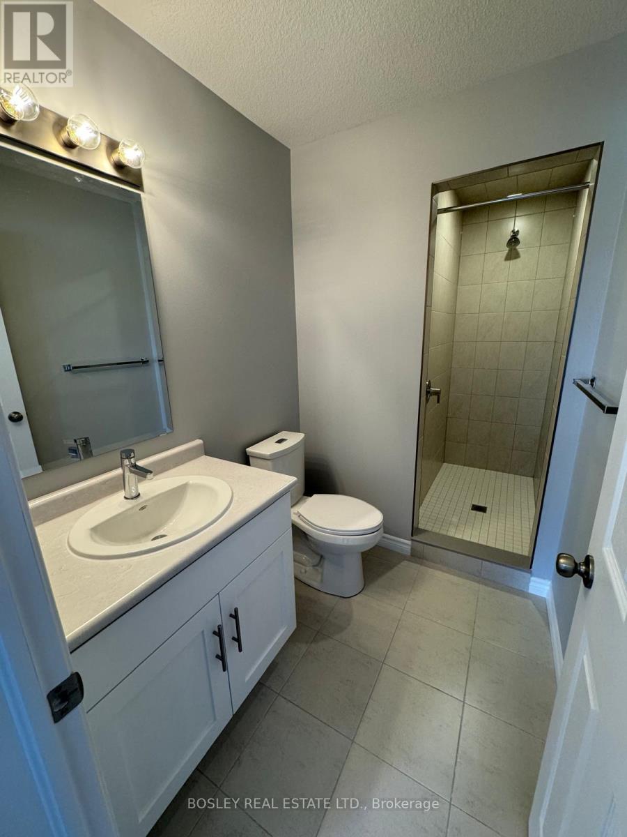 76 Lomond Lane, Kitchener, Ontario  N2R 0T6 - Photo 9 - X12850630