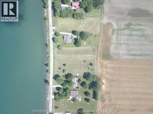 949 West Shore Road, Pelee Island, Ontario  N0R 1M0 - Photo 3 - 26004003