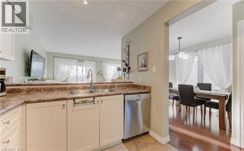 105 Pinnacle Drive Unit# 10, Kitchener, Ontario  N2P 1B8 - Photo 9 - 40806877