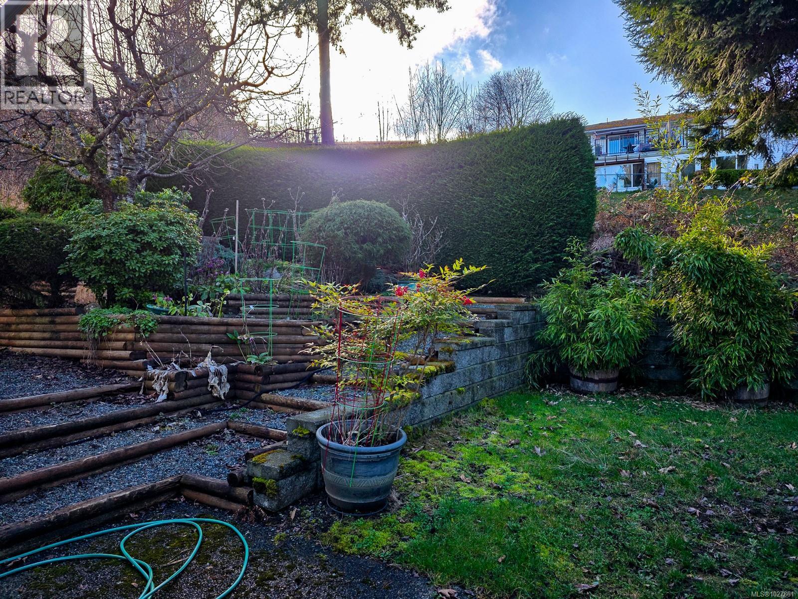 329 Carnduff Pl, Nanaimo, British Columbia  V9R 6Y5 - Photo 38 - 1027861