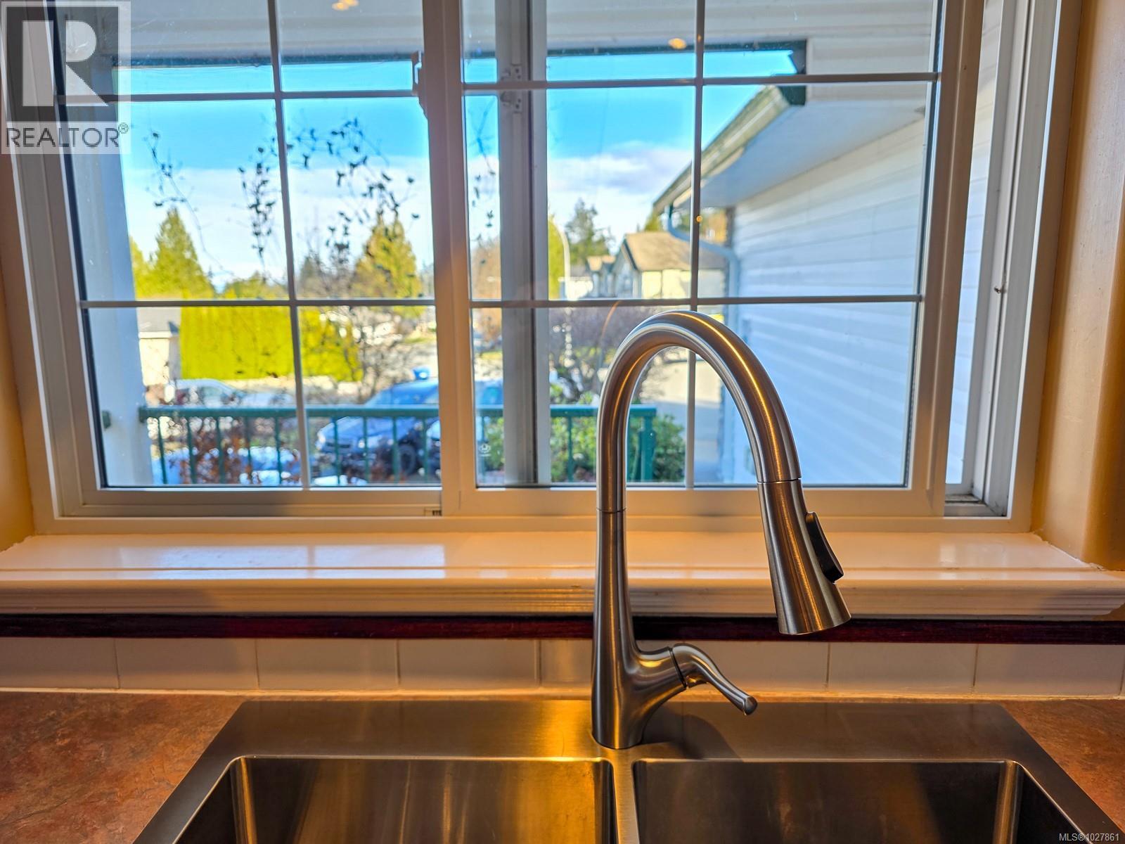 329 Carnduff Pl, Nanaimo, British Columbia  V9R 6Y5 - Photo 7 - 1027861