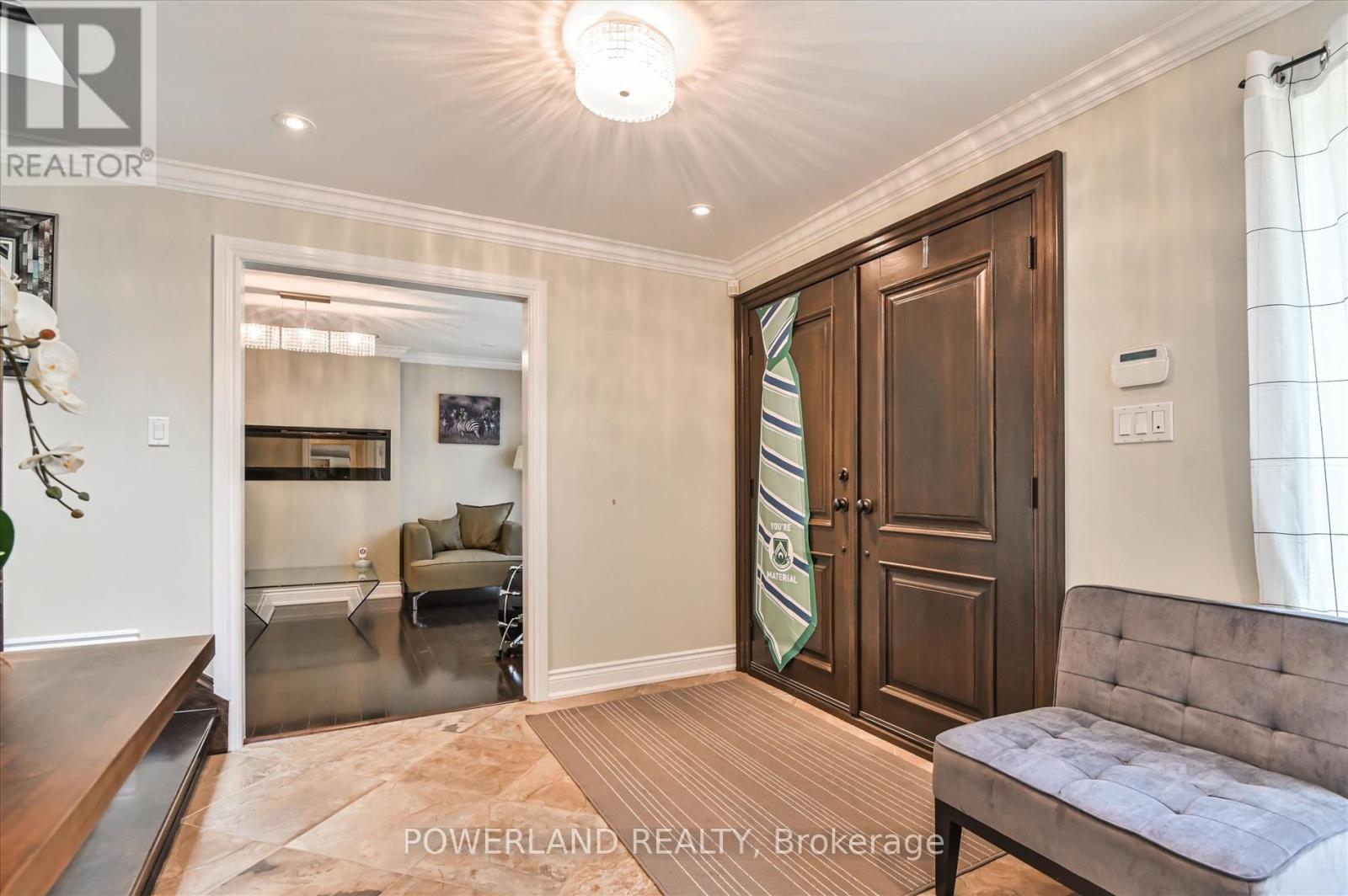 15 Ames Gate, Toronto, Ontario  M3B 3C3 - Photo 5 - C12850936