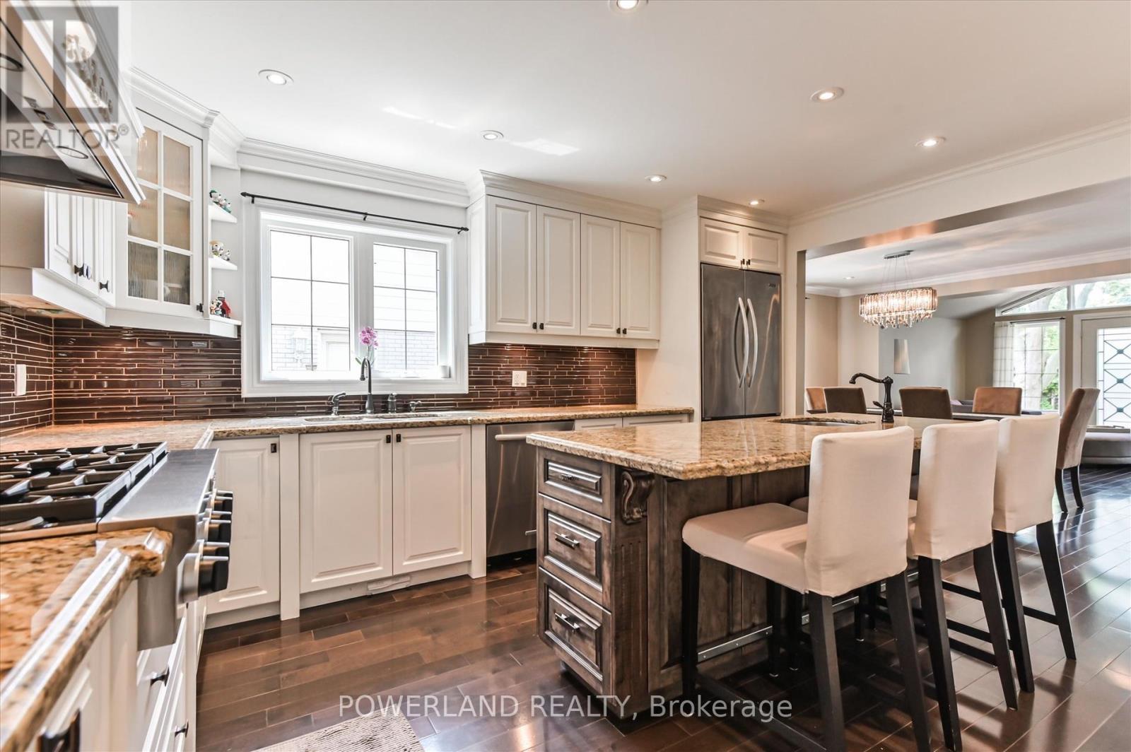 15 Ames Gate, Toronto, Ontario  M3B 3C3 - Photo 8 - C12850936