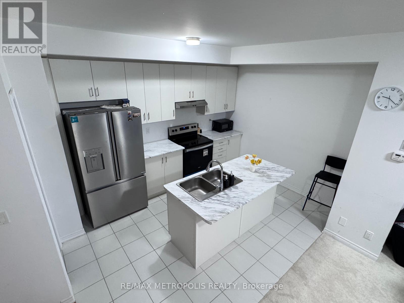 1106 Lockie Drive, Oshawa, Ontario  L1L 0R9 - Photo 10 - E12851038