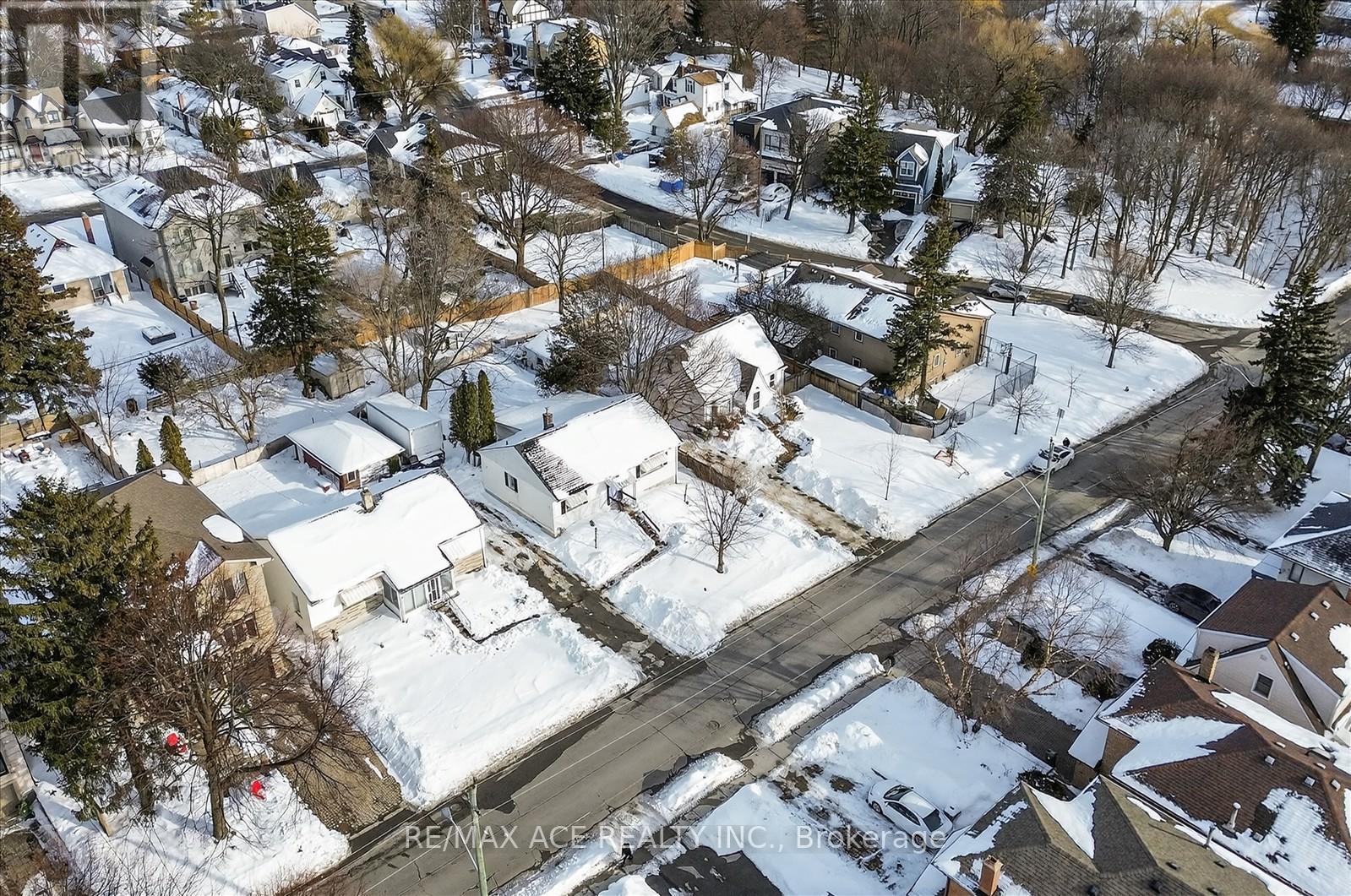 73 Brooklawn Avenue, Toronto, Ontario  M1M 2P7 - Photo 3 - E12805566