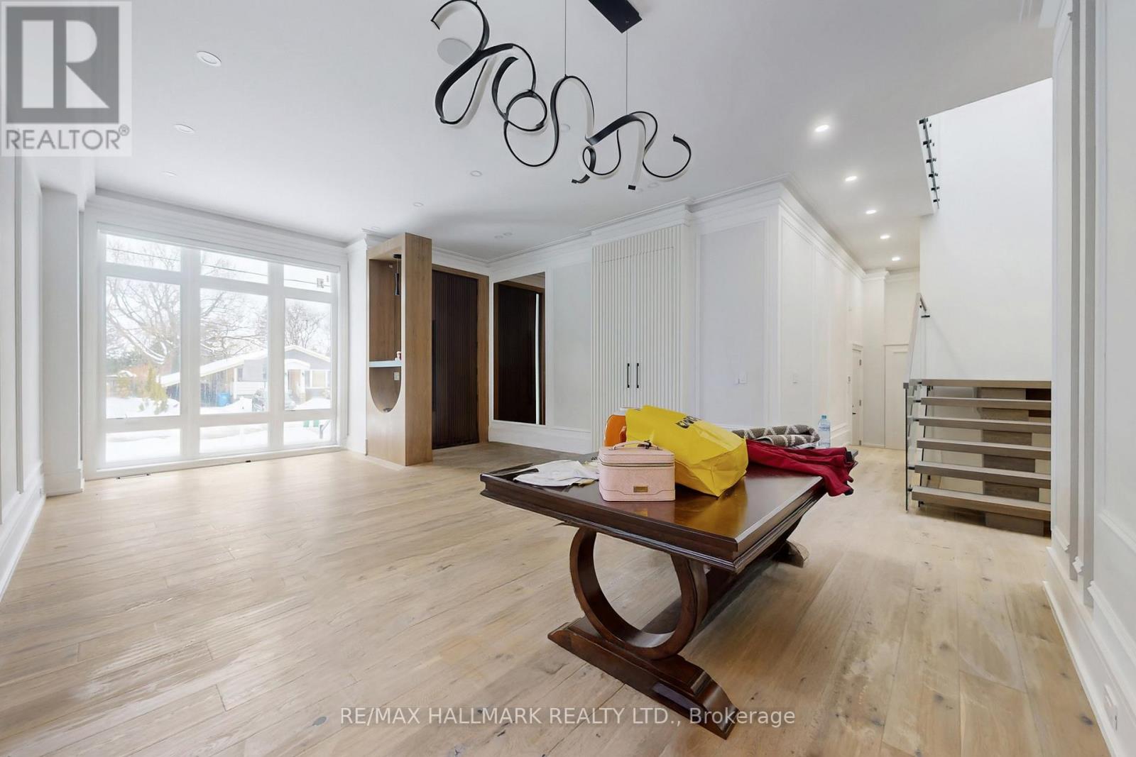 81 Child Drive, Aurora, Ontario  L4G 1Y8 - Photo 3 - N12696110