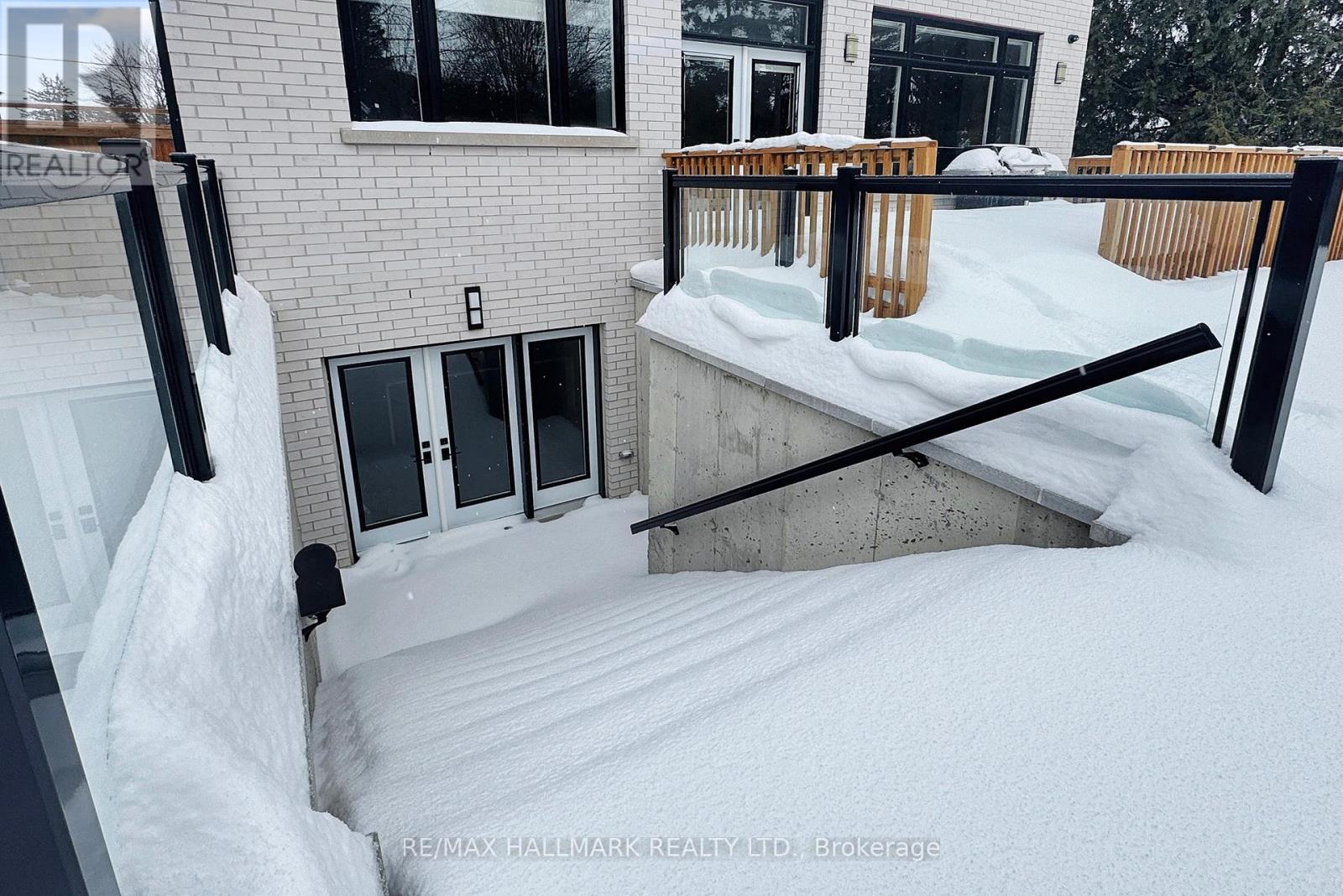 81 Child Drive, Aurora, Ontario  L4G 1Y8 - Photo 46 - N12696110