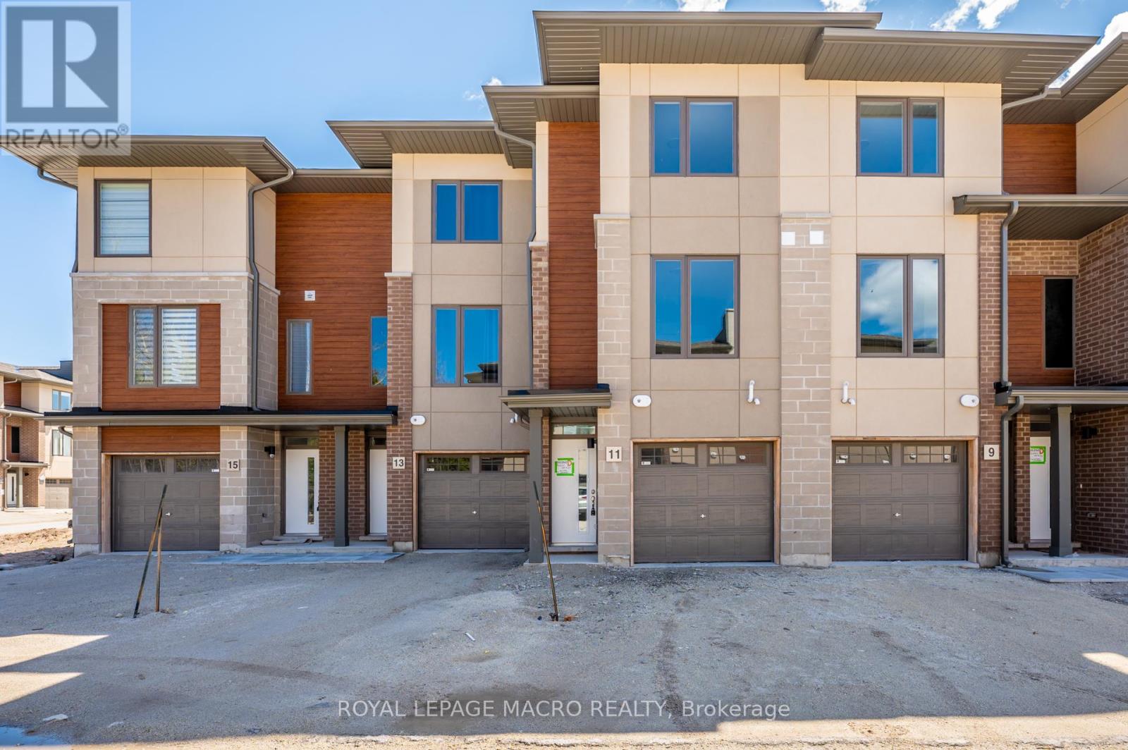 11 WINTERS CRESCENT, Collingwood, Ontario