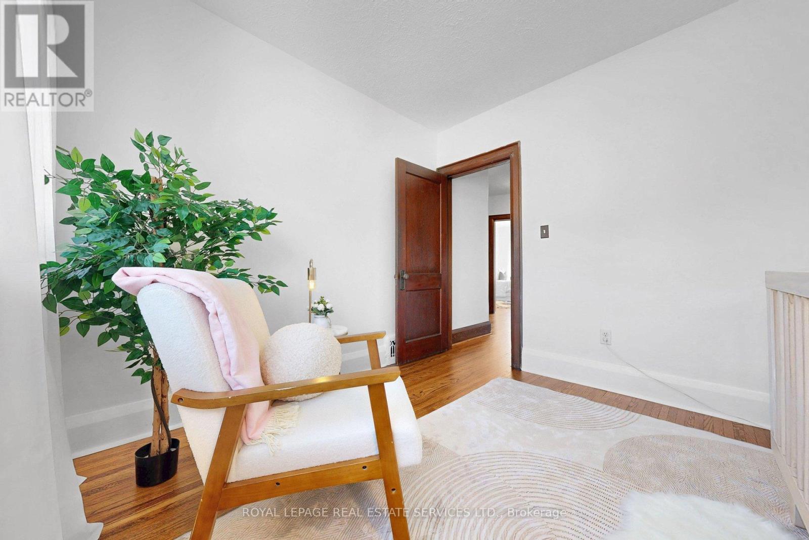 317 Runnymede Road, Toronto, Ontario  M6S 2Y5 - Photo 19 - W12850956