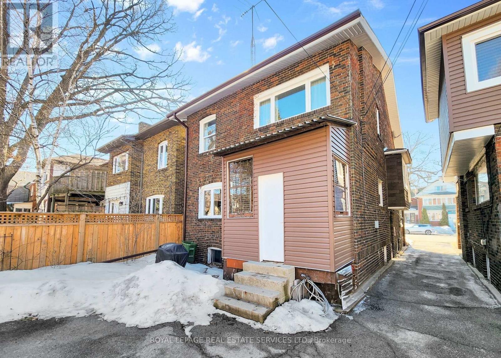 317 Runnymede Road, Toronto, Ontario  M6S 2Y5 - Photo 31 - W12850956