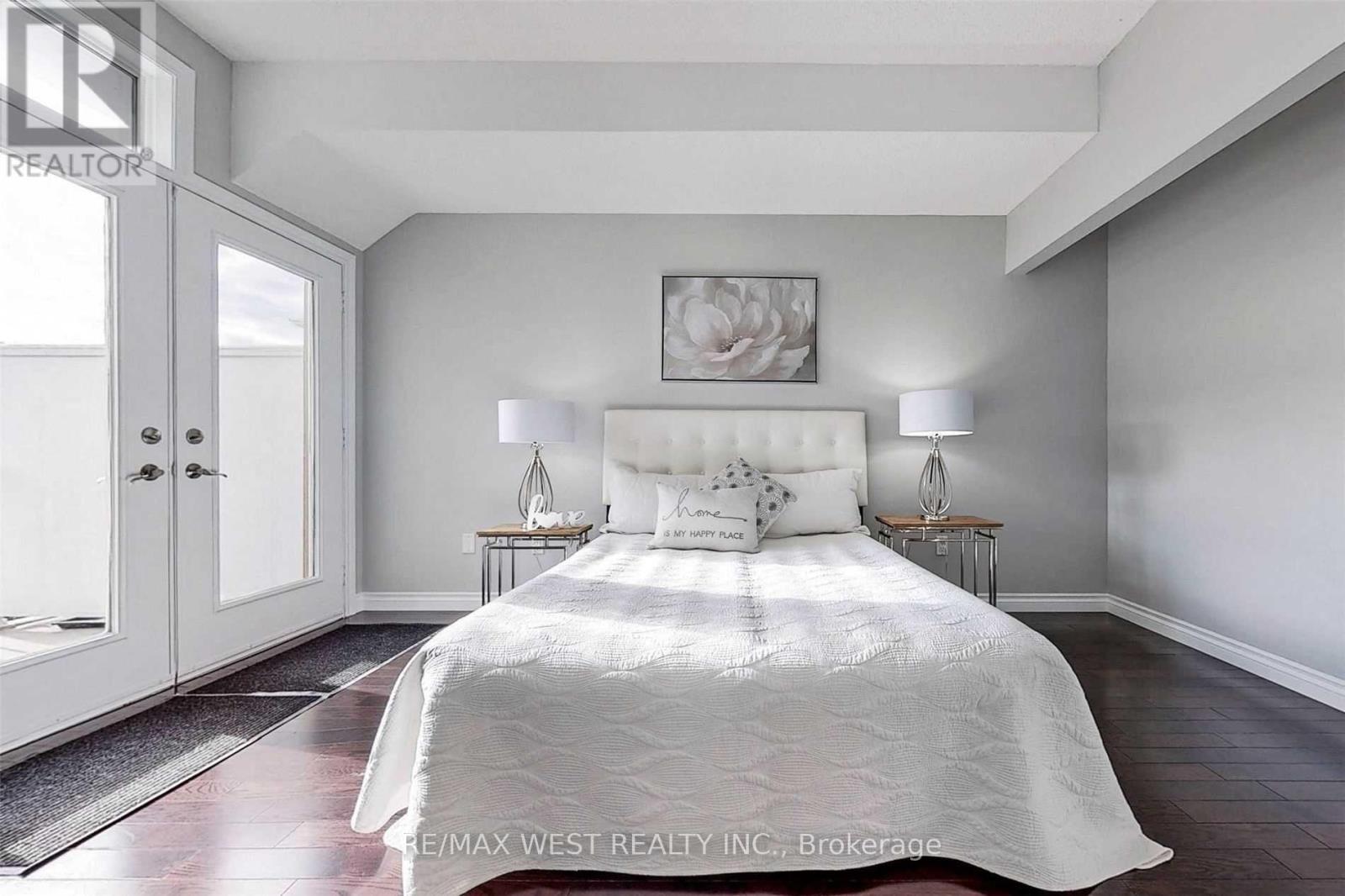 10 - 36 Gibson Avenue, Toronto, Ontario  M9N 0A5 - Photo 14 - W12850974