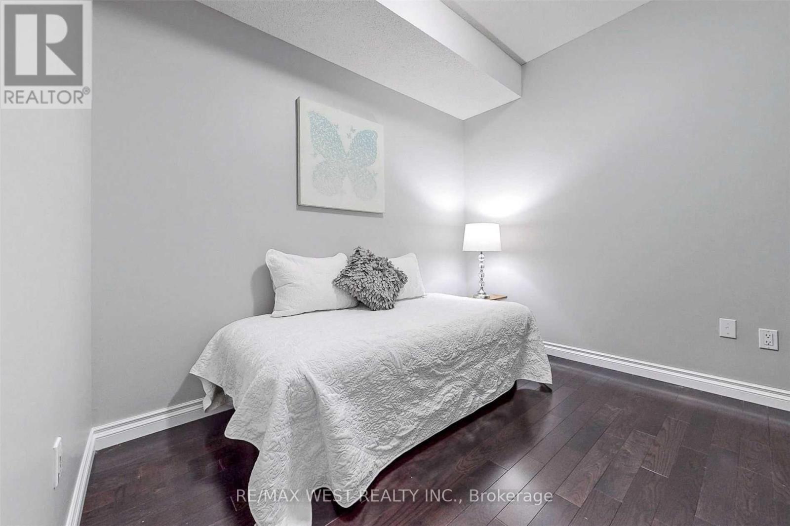 10 - 36 Gibson Avenue, Toronto, Ontario  M9N 0A5 - Photo 18 - W12850974