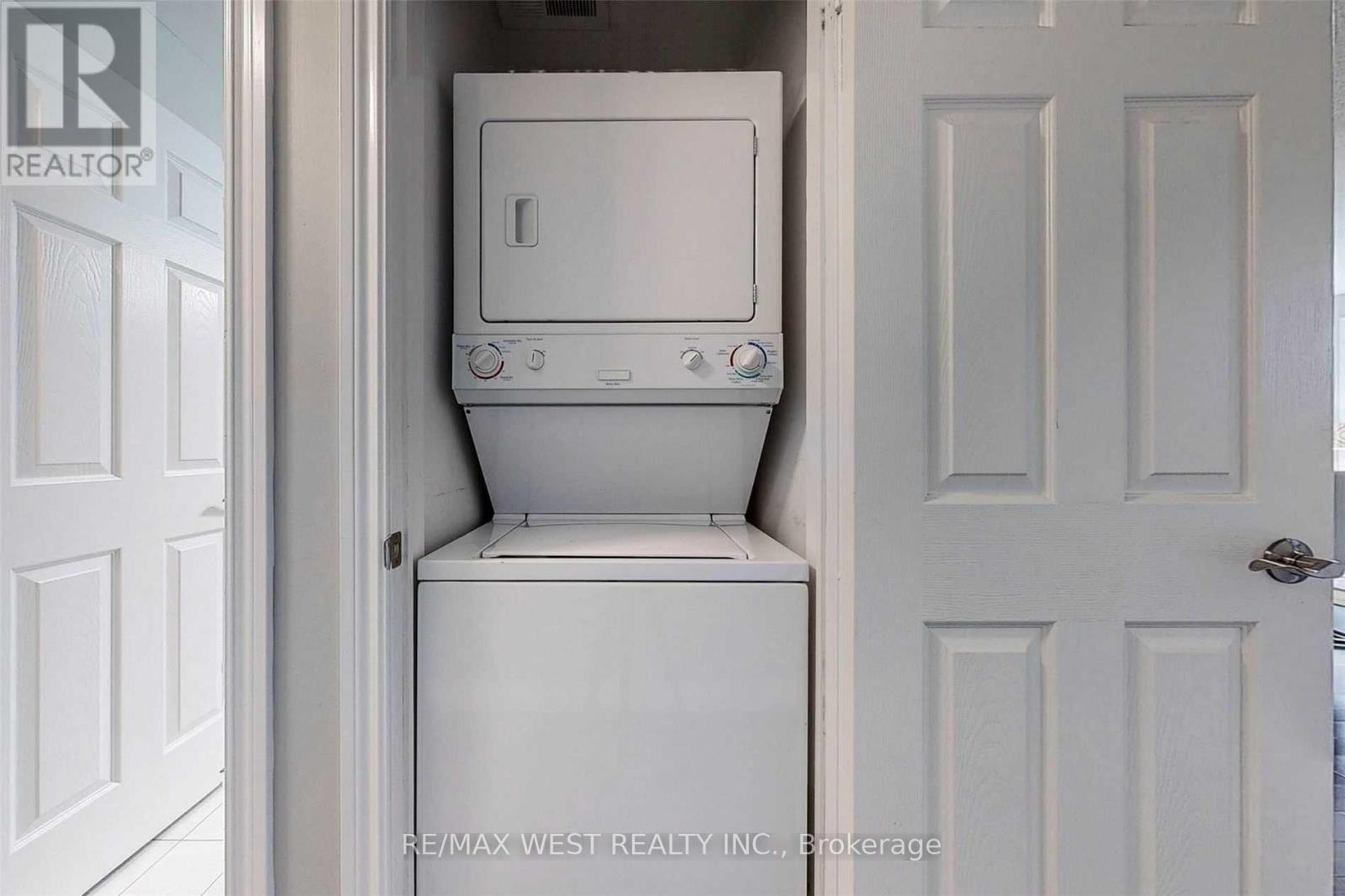 10 - 36 Gibson Avenue, Toronto, Ontario  M9N 0A5 - Photo 20 - W12850974