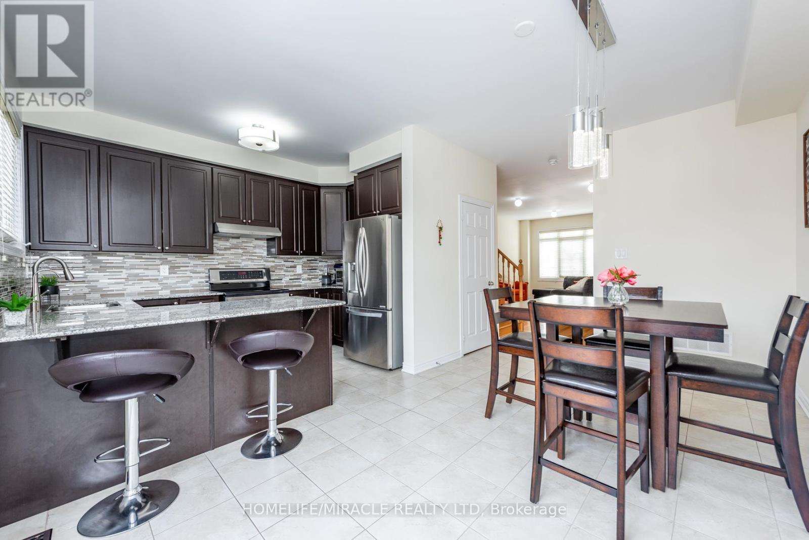 84 Rockman Crescent, Brampton (Northwest Brampton), Ontario  L7A 3Z9 - Photo 12 - W12851030