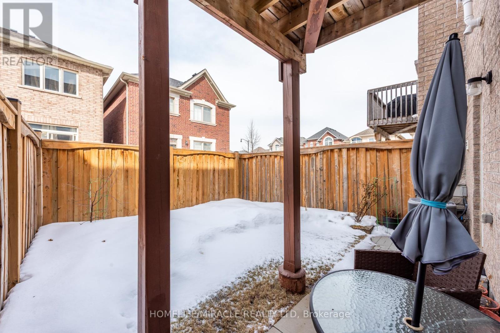 84 Rockman Crescent, Brampton (Northwest Brampton), Ontario  L7A 3Z9 - Photo 36 - W12851030