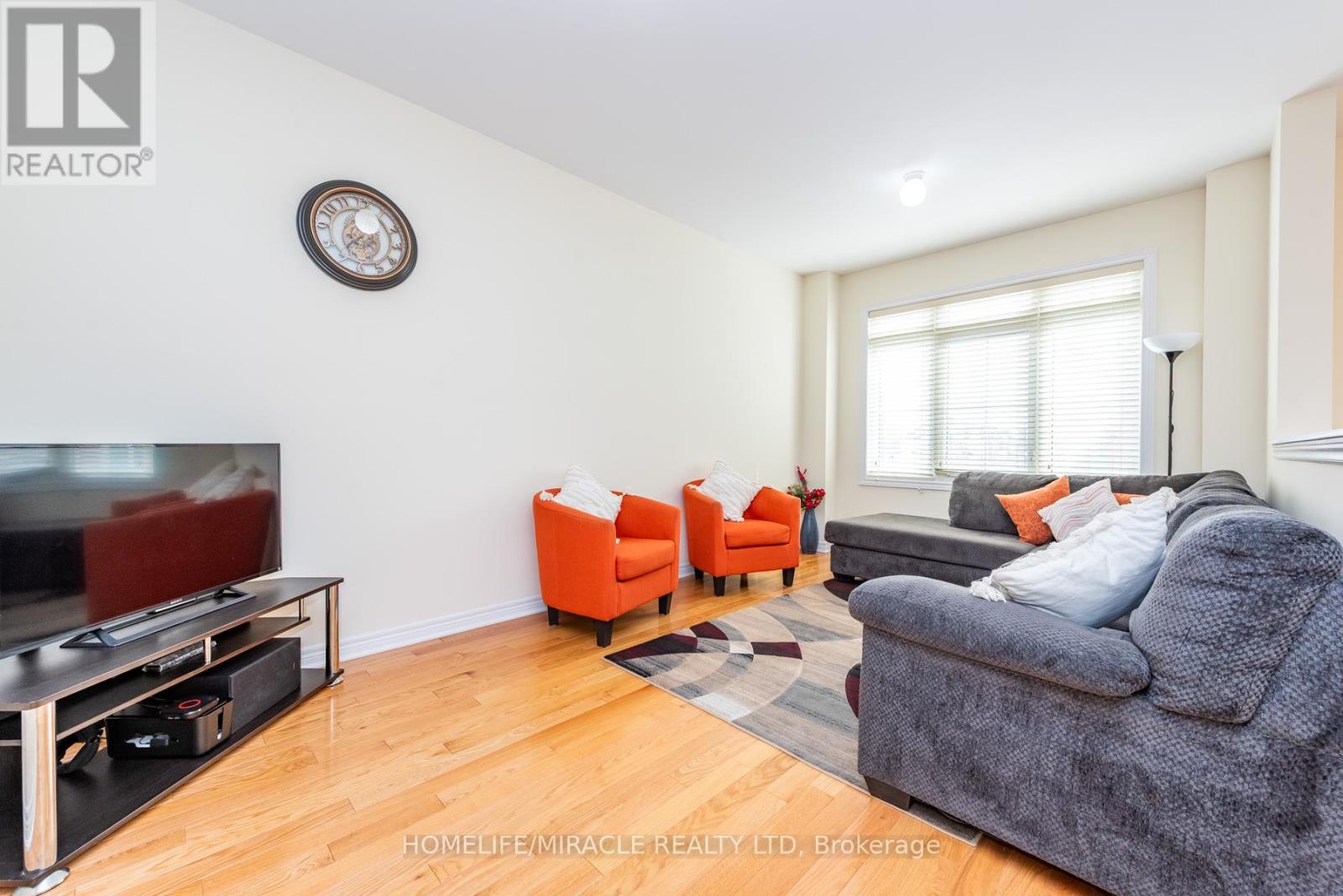 84 Rockman Crescent, Brampton (Northwest Brampton), Ontario  L7A 3Z9 - Photo 8 - W12851030