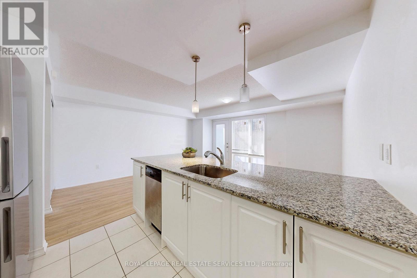 102 - 32 Fieldway Road, Toronto (Islington-City Centre West), Ontario  M8Z 0E3 - Photo 13 - W12851034