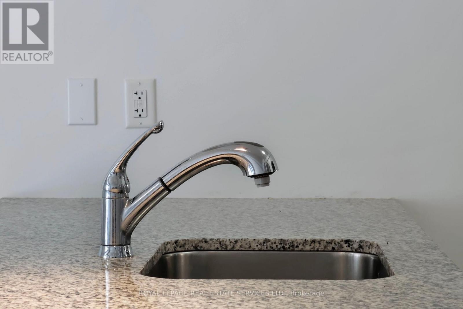 102 - 32 Fieldway Road, Toronto (Islington-City Centre West), Ontario  M8Z 0E3 - Photo 16 - W12851034