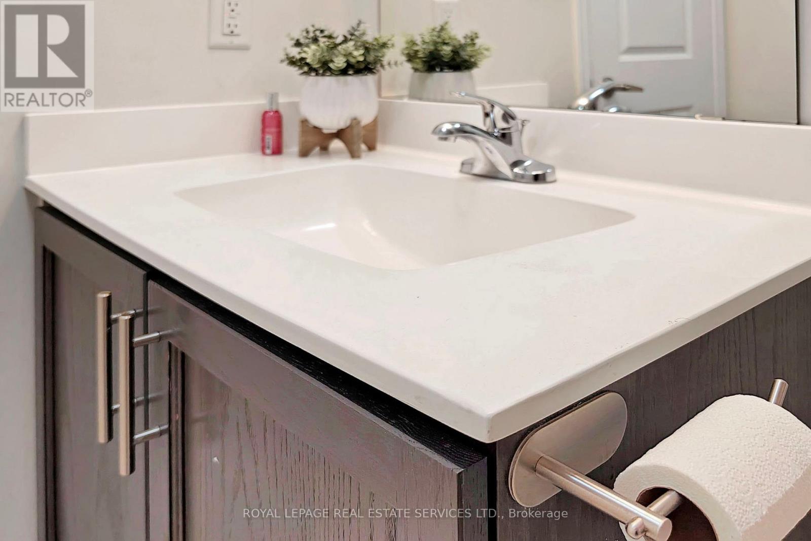 102 - 32 Fieldway Road, Toronto (Islington-City Centre West), Ontario  M8Z 0E3 - Photo 27 - W12851034