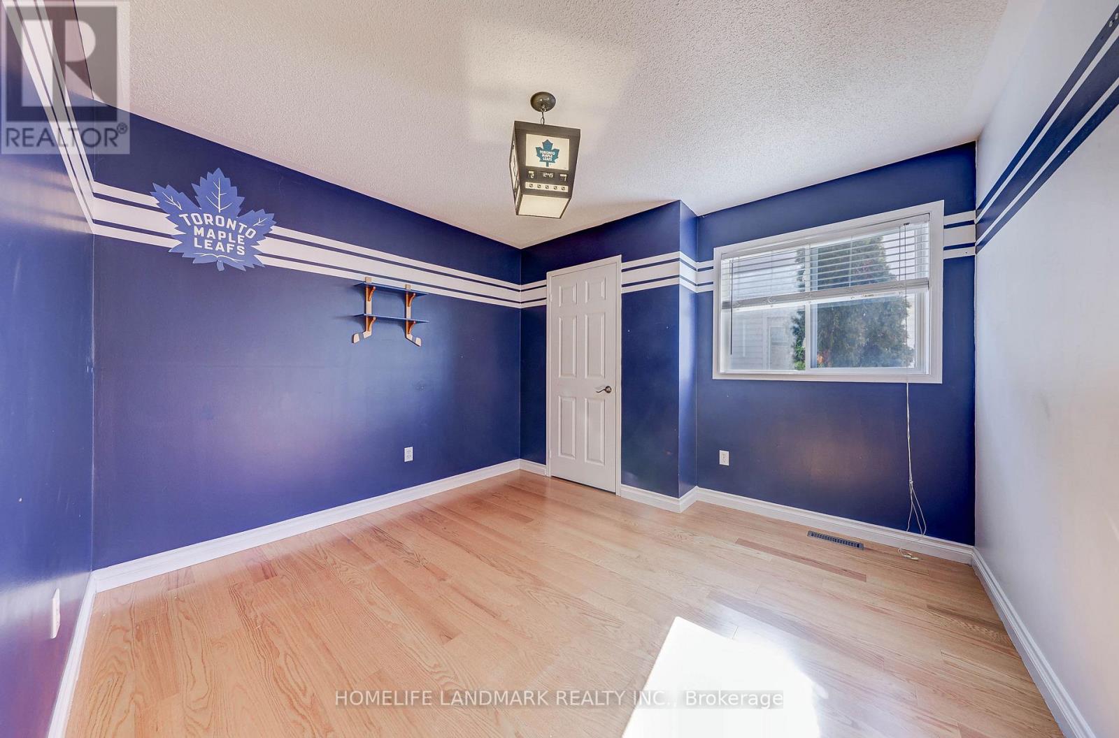 38 Sloan Drive, Milton, Ontario  L9T 5P7 - Photo 19 - W12851052