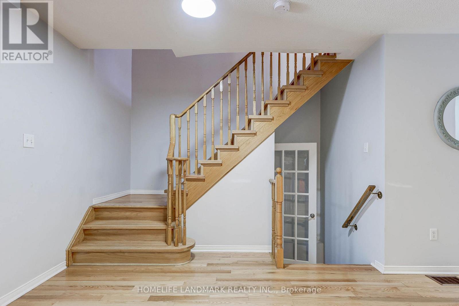 38 Sloan Drive, Milton, Ontario  L9T 5P7 - Photo 9 - W12851052