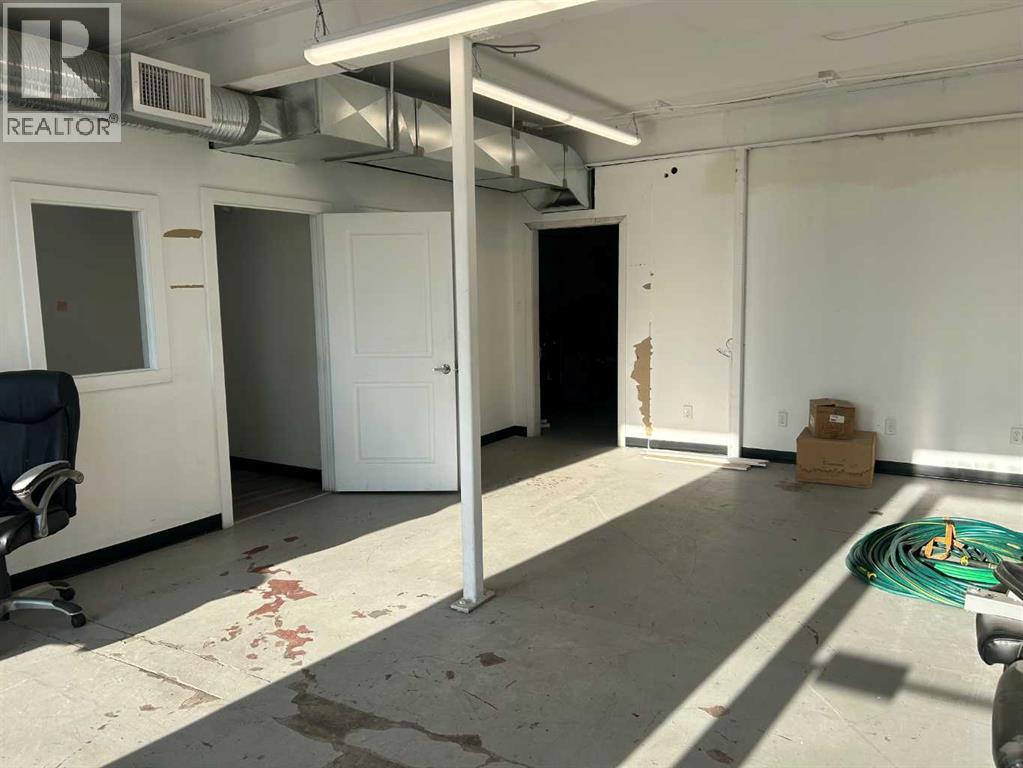 106a, 6660 Taylor Drive, Red Deer, Alberta  T4P 1Y3 - Photo 2 - A2253443