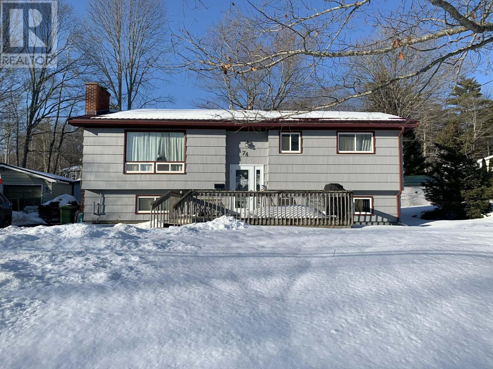 74 Miller Drive, Bridgewater, Nova Scotia  B4V 3B9 - Photo 1 - 202603607