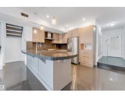 #102 10711 83 AV NW, Edmonton, Alberta